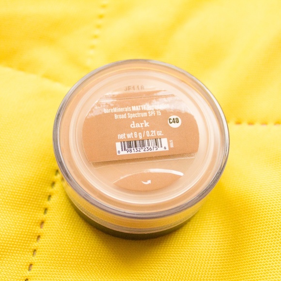 Matte Broad Spectrum Foundation Dark